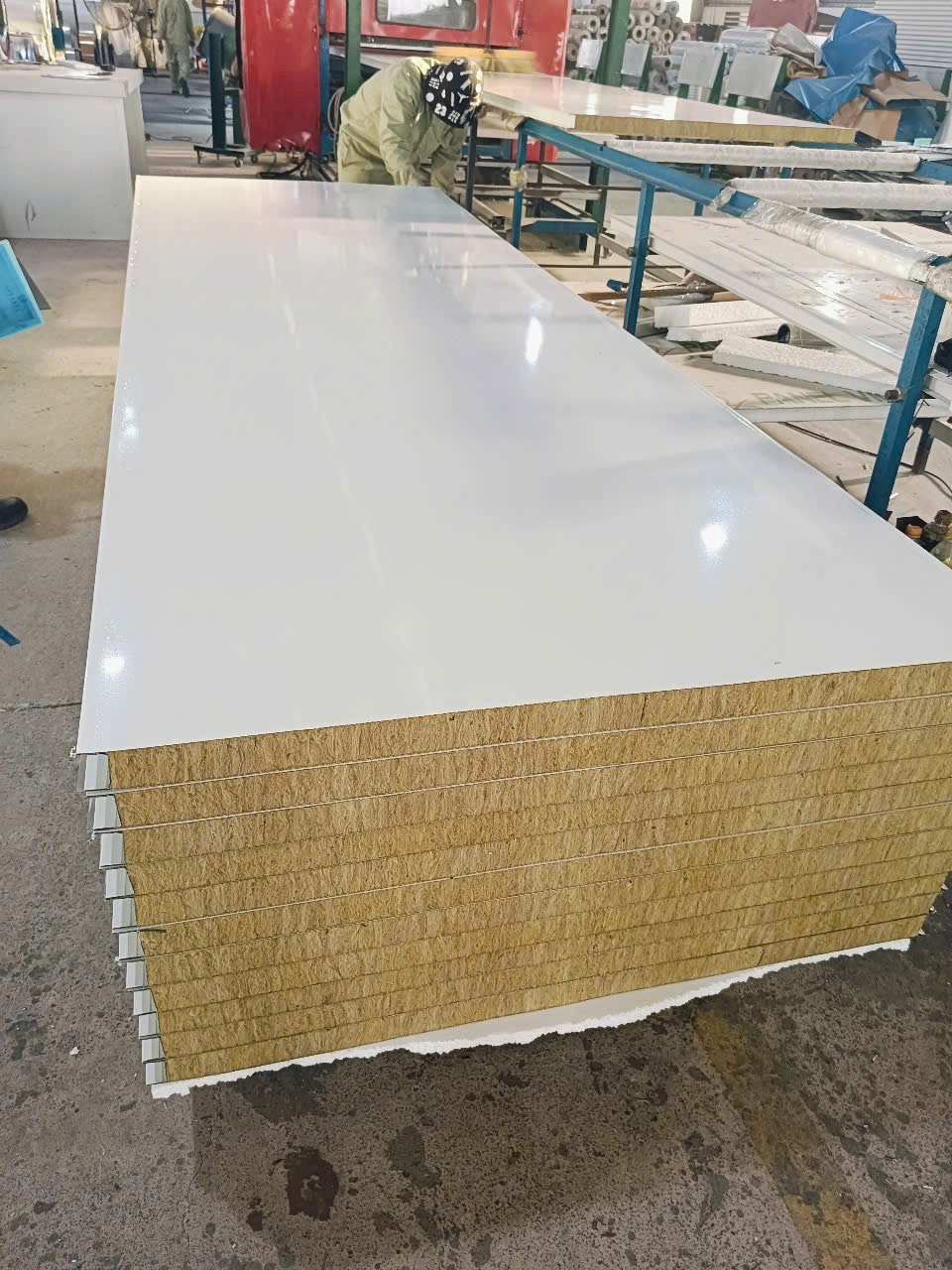 Lý do nên chọn tấm Panel Rockwool cho công trình cách âm, chống cháy